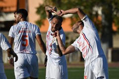 Il Canosa ritrova il sorriso con la premiata ditta del gol Lattanzio-Di Piazza: è 2-1 al Bitonto