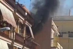 Abitazione in fiamme in via Rovetta a Canosa: all’interno non vi era nessuno