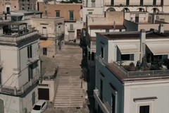 Musica e divertimento martedì 28 luglio su Salita Arco Diomede con Potaje, voce ufficiale della hit “Havana”