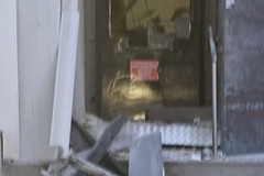 Paura a Canosa: malviventi fanno esplodere il bancomat della Banca Credem in via Kennedy