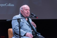 Lino Banfi presenta la sua autobiografia "90 non mi fa paura" al Kursaal di Bari - LE FOTO
