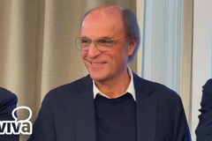 Il candidato alla presidenza della Regione Puglia Luigi Lobuono a Canosa di Puglia domenica 9 novembre