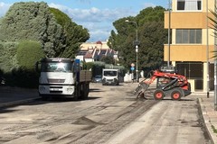 Continuano a Canosa i lavori di rifacimento del manto stradale: coinvolta anche zona Torre Caracciolo