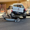 Incidente in via Carlo Goldoni: Mercedes urta Fiat 500. Illesa una donna incinta