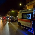 Motociclista investe pedone in via Falcone, all’altezza di Parco Almirante