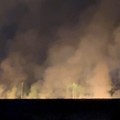 Ennesimo incendio, dalle importanti dimensioni, appiccato nelle vicinanze di via Anfiteatro