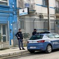 Violenta lite in piazza a Canosa: anziano in fin di vita, fermato un 48enne per tentato omicidio