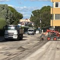 Continuano a Canosa i lavori di rifacimento del manto stradale: coinvolta anche zona Torre Caracciolo