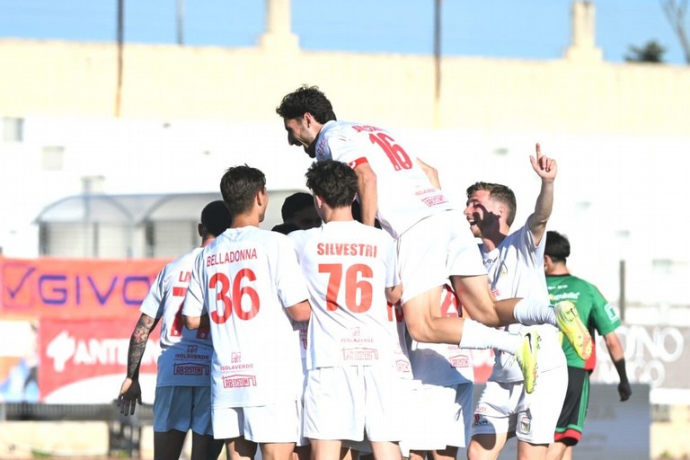 Il Canosa chiude il campionato con una vittoria: ora testa alla finale play-off contro il Taranto