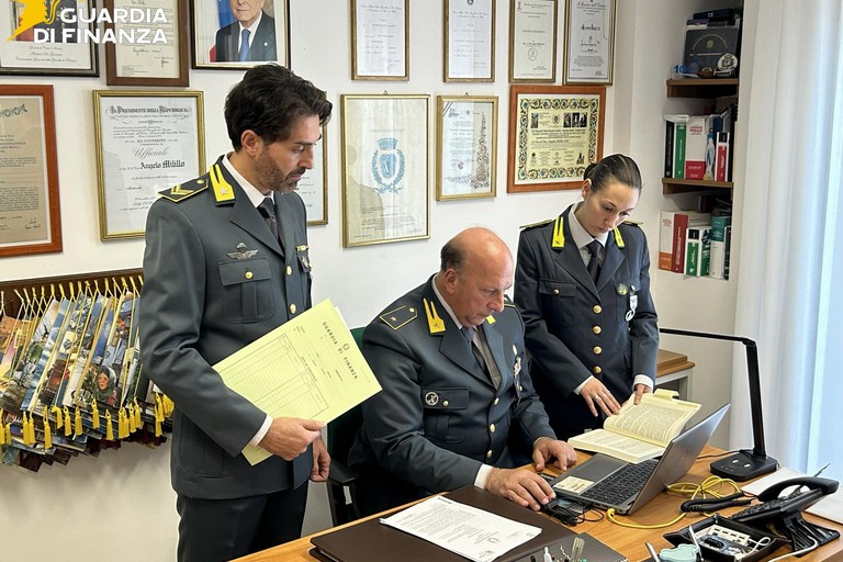 Guardia di Finanza Bat