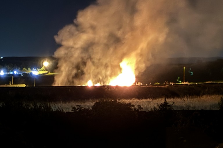 Ennesimo incendio appiccato a Canosa nelle vicinanze della stazione ferroviaria