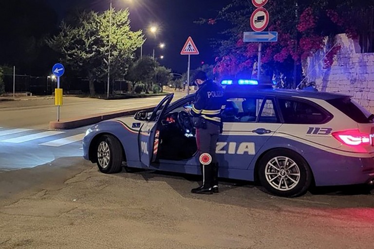 Rapina ai danni di un corriere tra Barletta e Canosa di Puglia