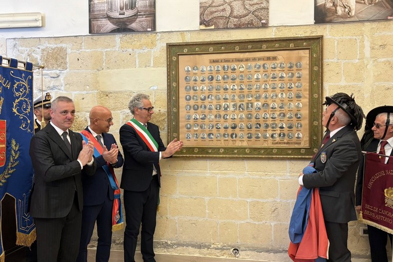 quadro commemorativo