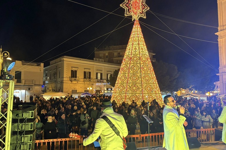 La Sagra in Piazza Vittorio Veneto. <span>Foto Sabino Del Latte</span>