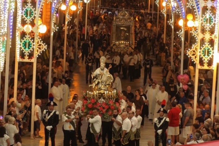 Grande successo per la Festa Patronale 2026 a Canosa fra luci, colori ed emozioni - LE FOTO