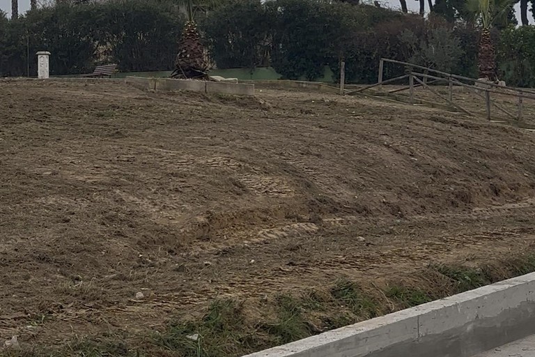 In corso i lavori per una nuova area di sgambamento cani in via Ugo La Malfa