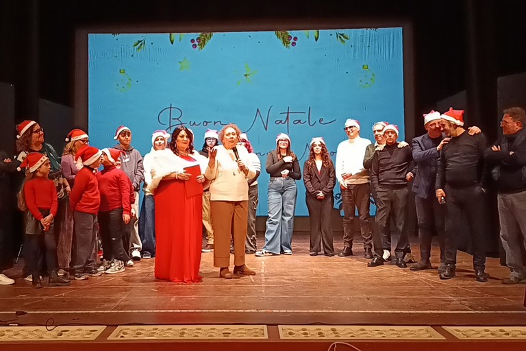 “Tutti Siamo Babbo Natale”