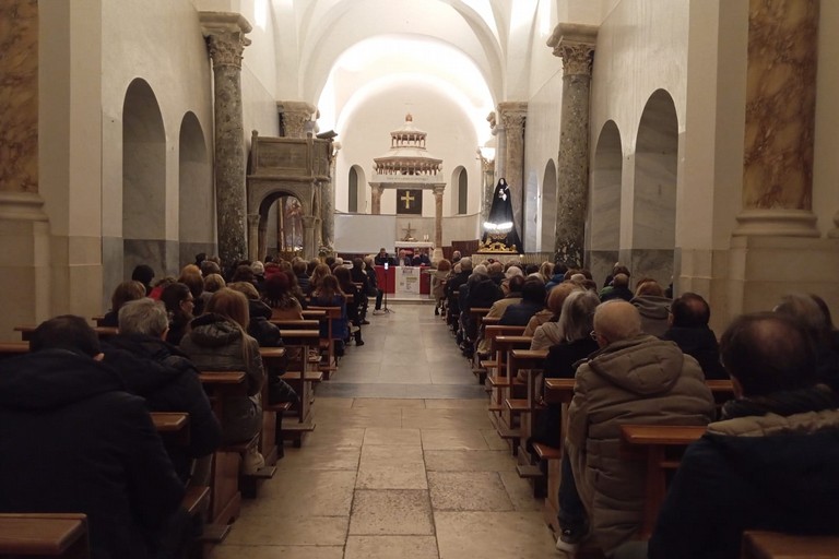 Libro su Don Tonino Bello presso la Cattedrale di San Sabino